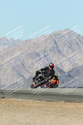 media/Dec-01-2025-Moto Forza (Mon) [[2daa91e15f]]/2-Intermediate Group/Session 4 Turn 9/